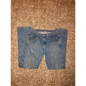 Men’s Wrangler rugged wear denim jeans